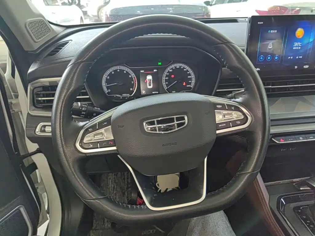 Geely Vision X6 — миниатюра 11