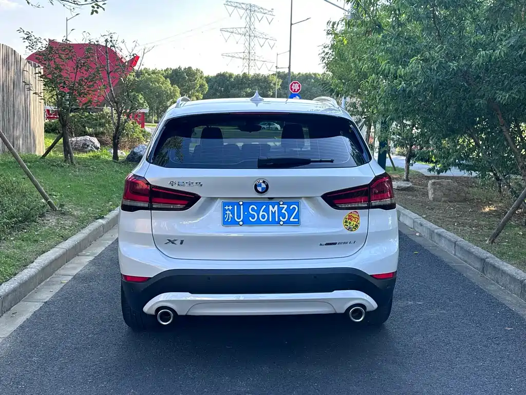 BMW X1 — миниатюра 14