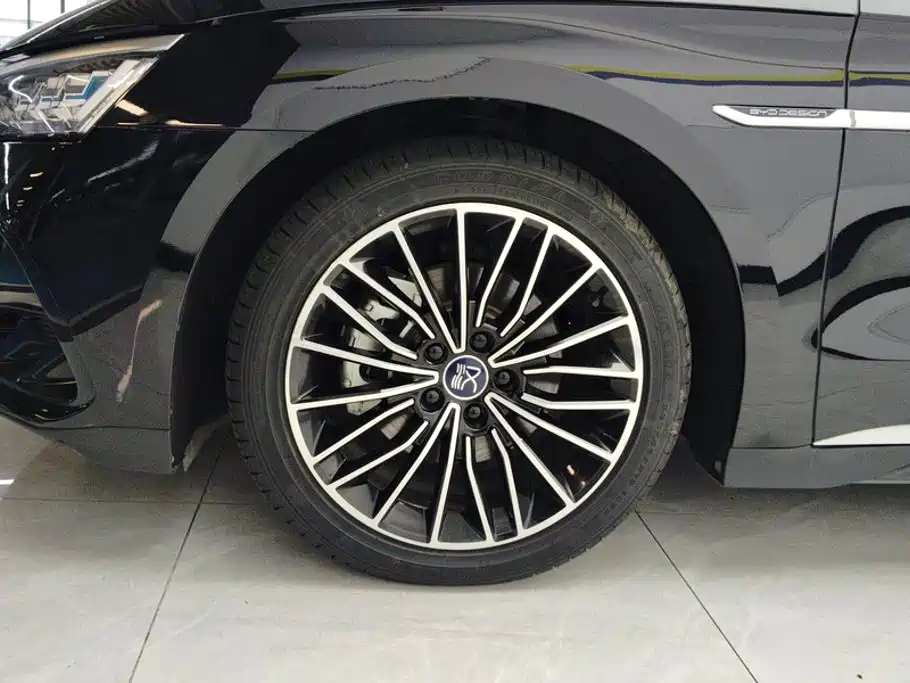 BYD Han — миниатюра 6