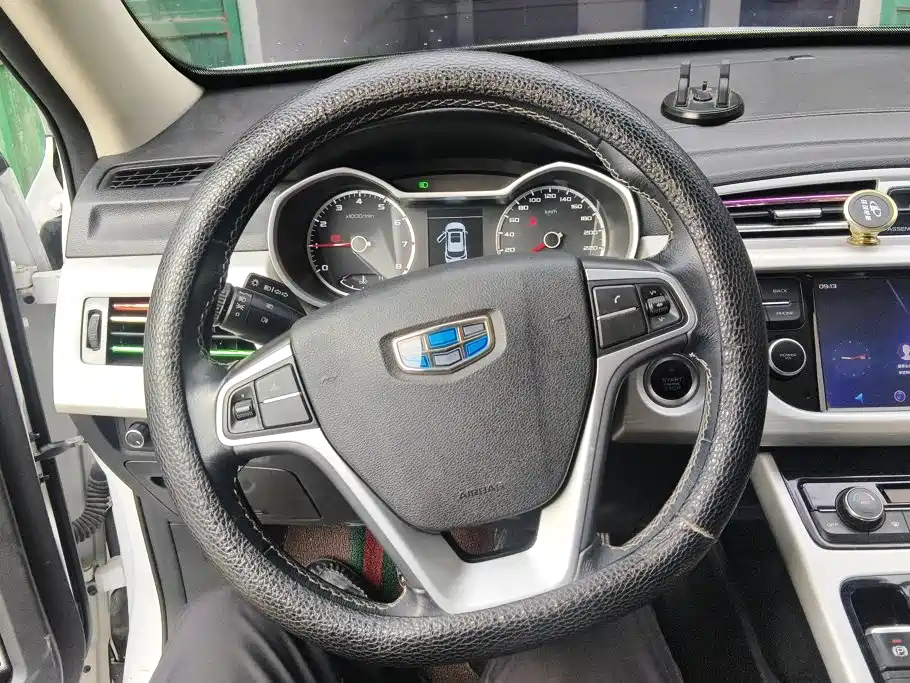Geely Boyue — миниатюра 15