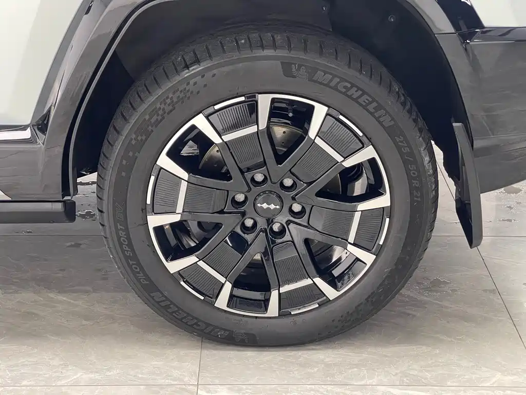 Fang Cheng Bao Leopard 8 — миниатюра 19