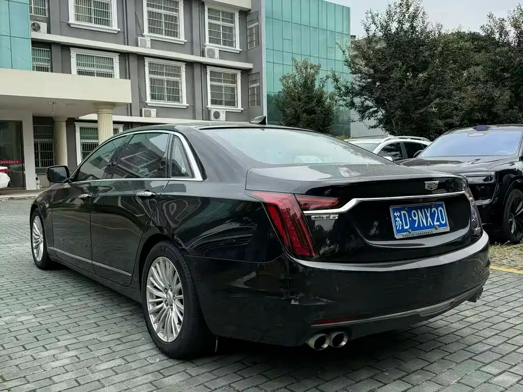Cadillac CT6 — миниатюра 8