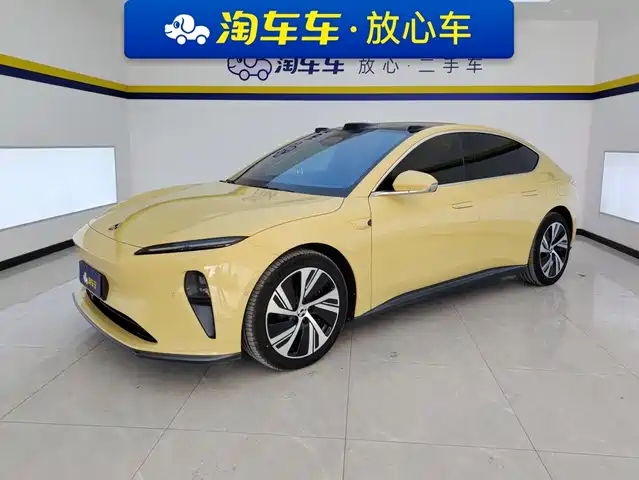 NIO ET5