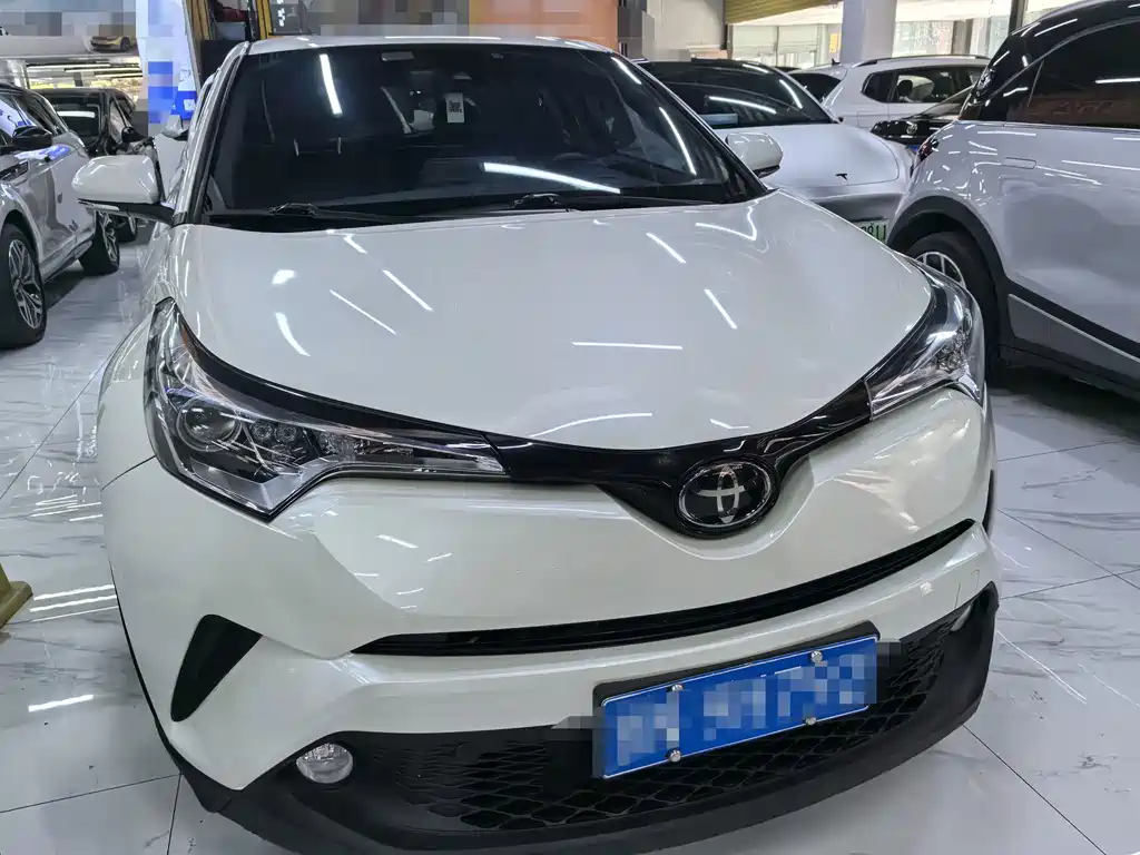 Toyota C-HR — миниатюра 2