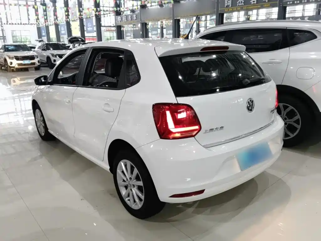 Volkswagen Polo — миниатюра 5
