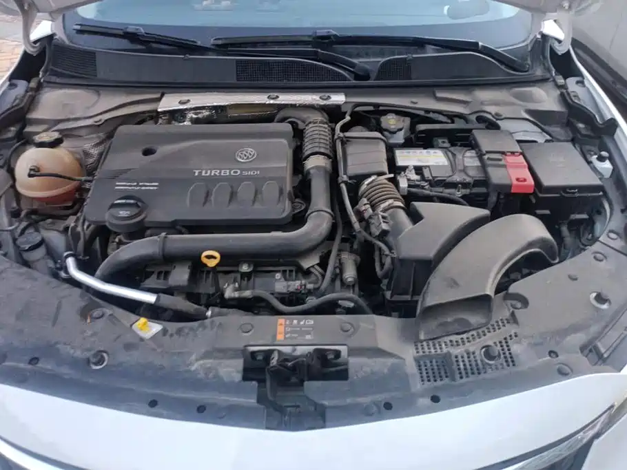 Buick Verano — миниатюра 10