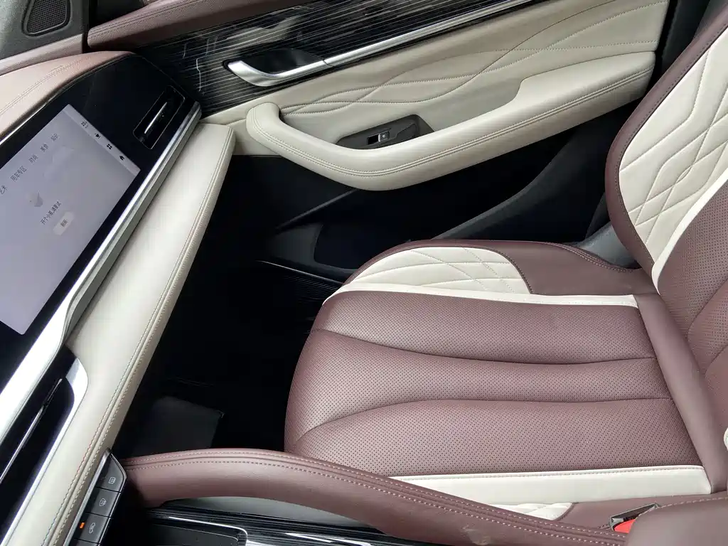 Geely Xingyue L — миниатюра 12