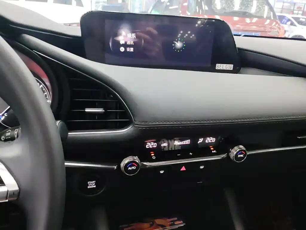Mazda 3 Axela — миниатюра 13