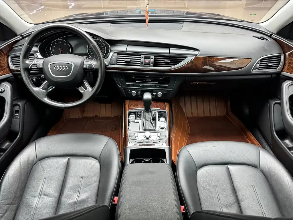 Audi A6L 2016 30 FSI Comfort