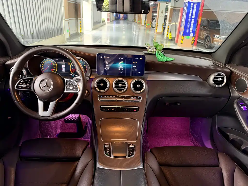Mercedes-Benz GLC — миниатюра 10