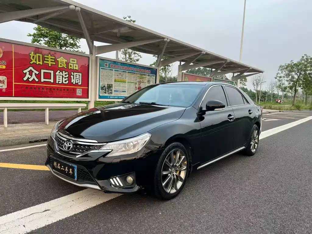 Toyota Reiz 2016