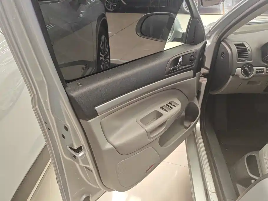 Skoda Octavia — миниатюра 6