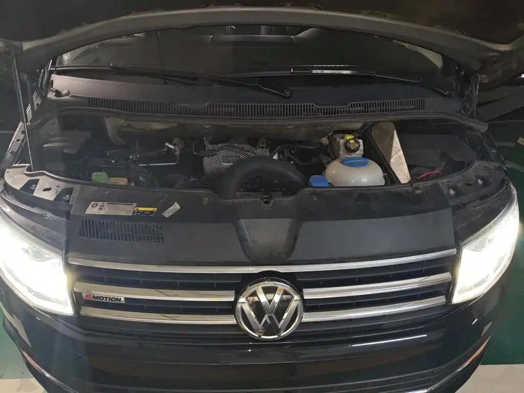 Volkswagen Multivan — миниатюра 11