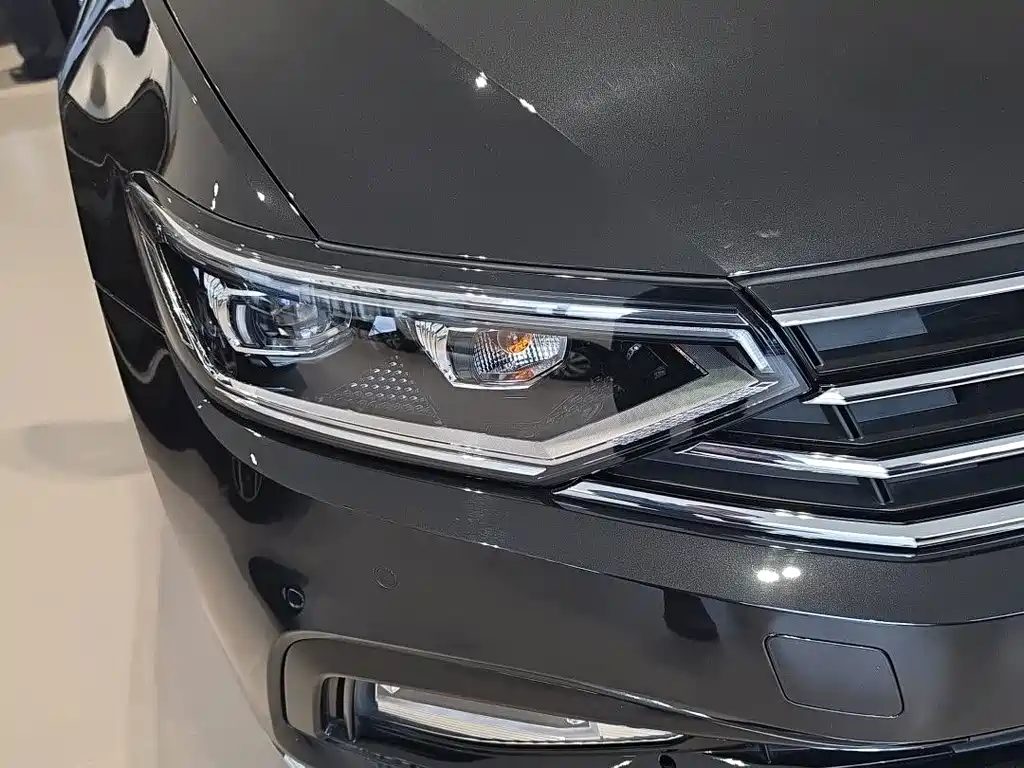 Volkswagen Magotan — миниатюра 5