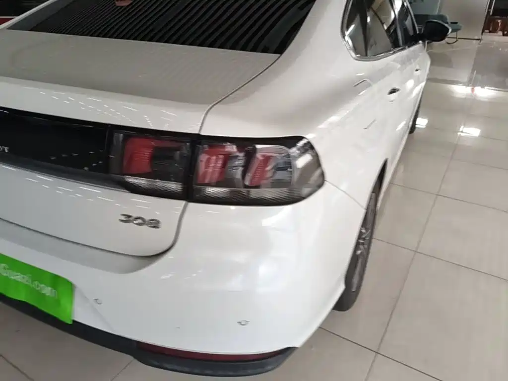 Peugeot 308 — миниатюра 8