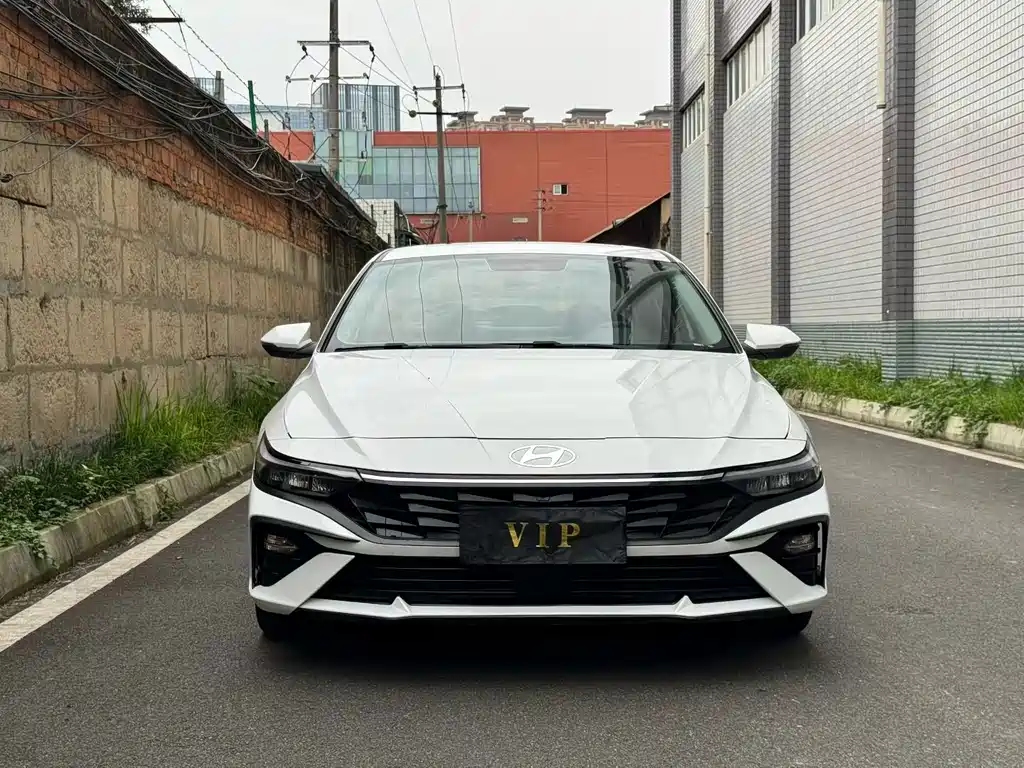 Hyundai Elantra — миниатюра 2