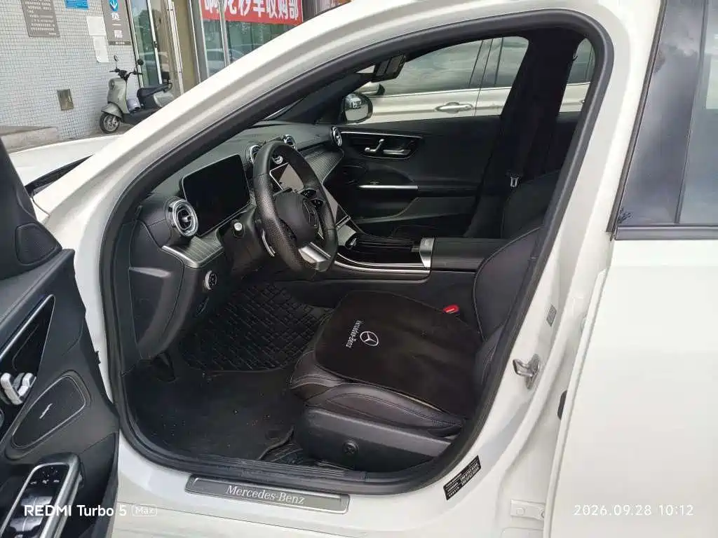 Mercedes-Benz C-Class — миниатюра 6