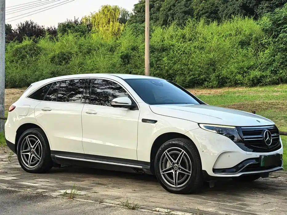Mercedes-Benz EQC — миниатюра 2