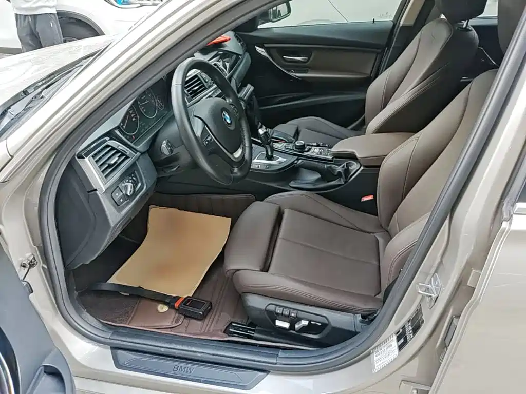 BMW 3 Series — миниатюра 15