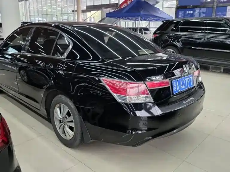 Honda Accord — миниатюра 6