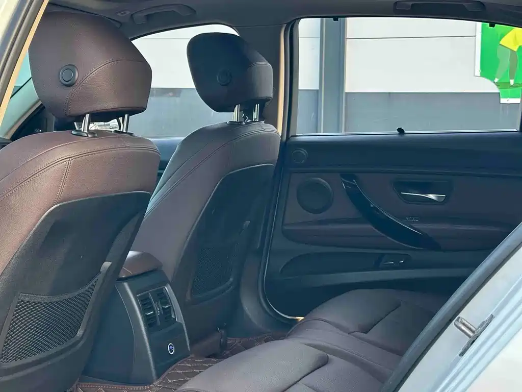 BMW 3 Series — миниатюра 6