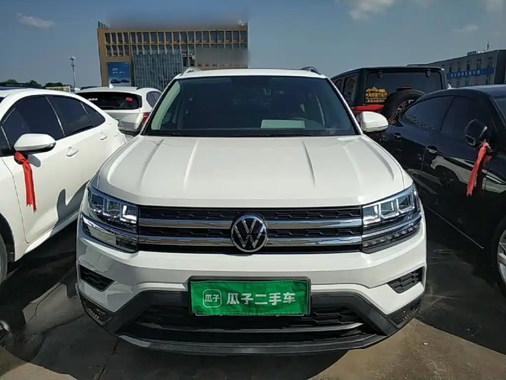 Volkswagen Tharu — миниатюра 3