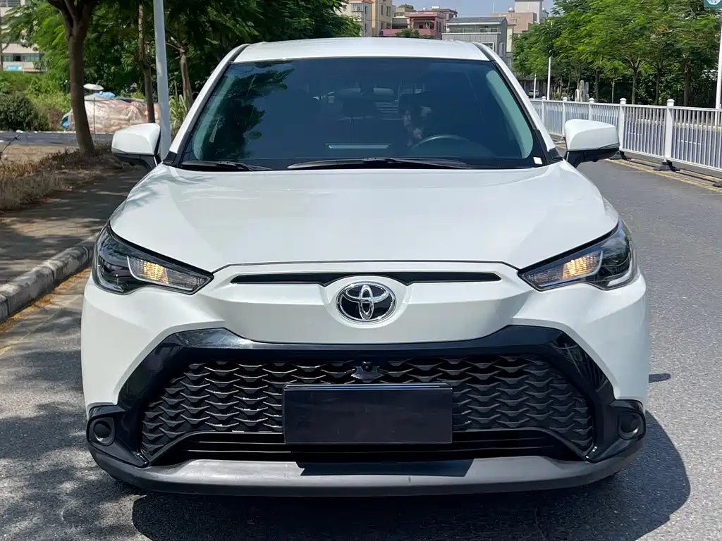Toyota Frontlander — миниатюра 2