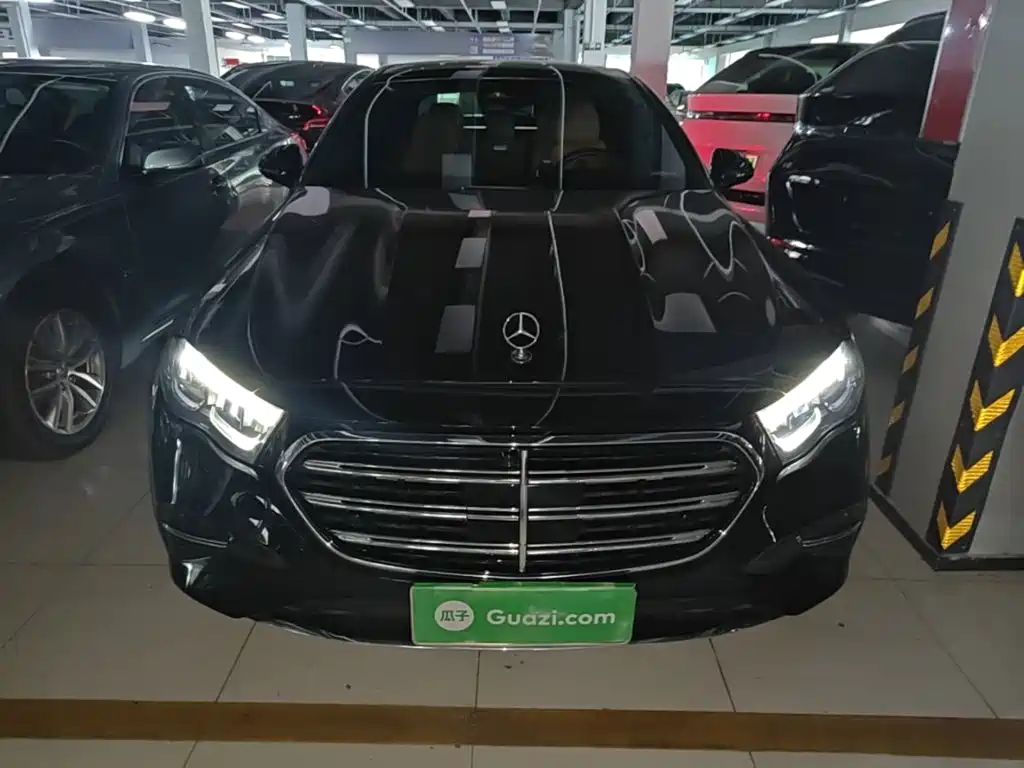 Mercedes-Benz E-Class — миниатюра 3