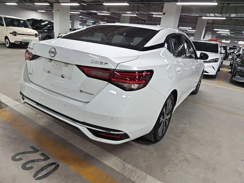 Nissan Sylphy — миниатюра 7