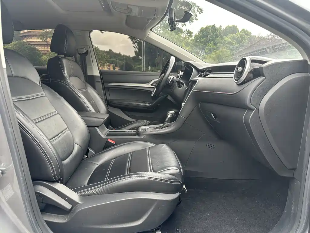 MG MG6 — миниатюра 11
