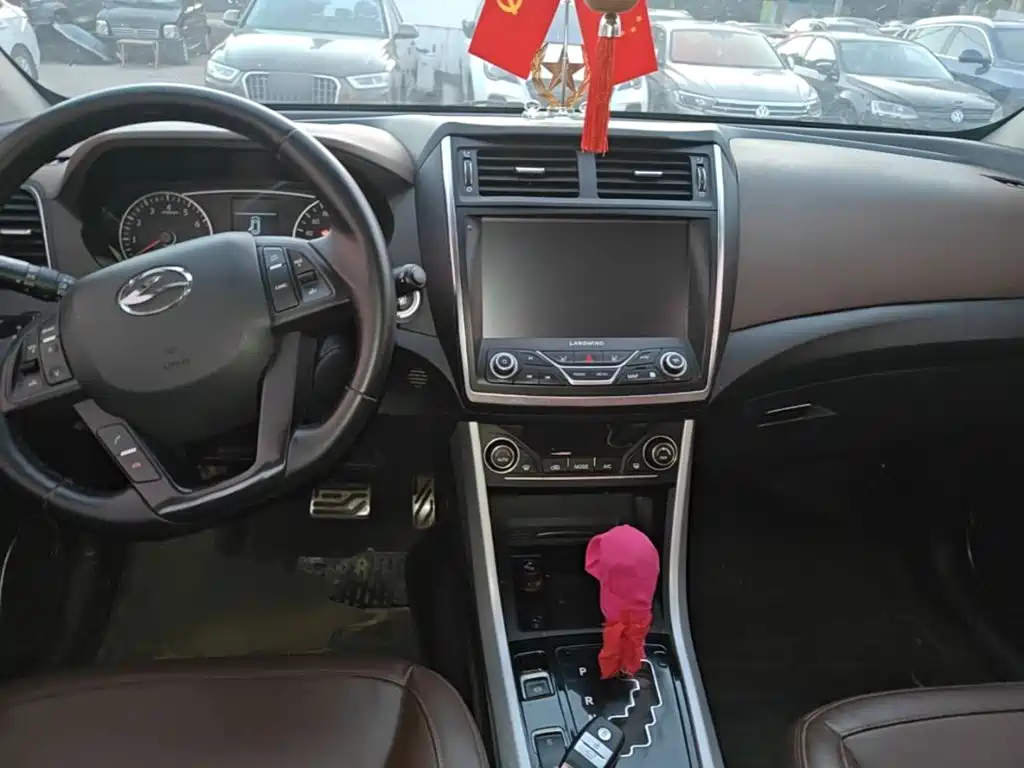 Landwind Landwind X5 — миниатюра 10