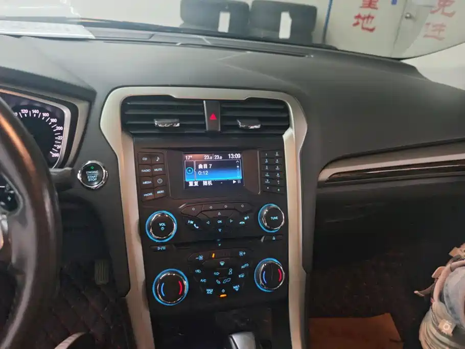 Ford Mondeo — миниатюра 13