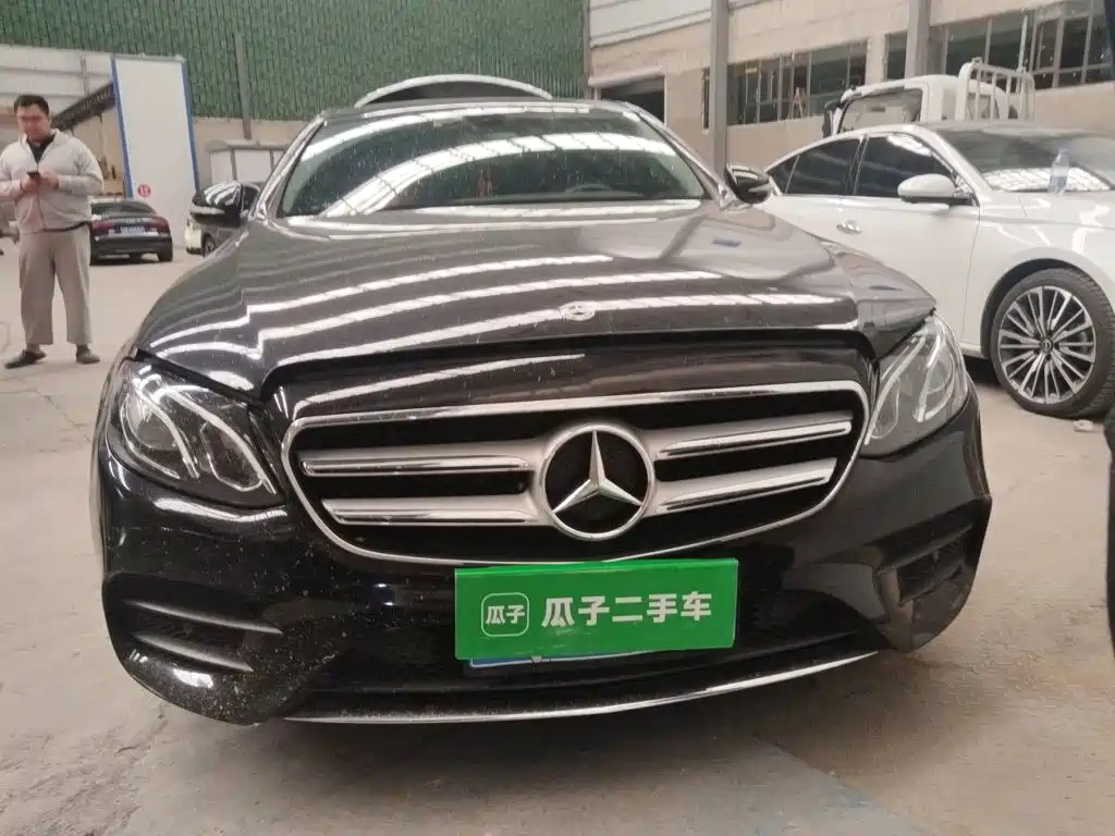 Mercedes-Benz E-Class — миниатюра 2