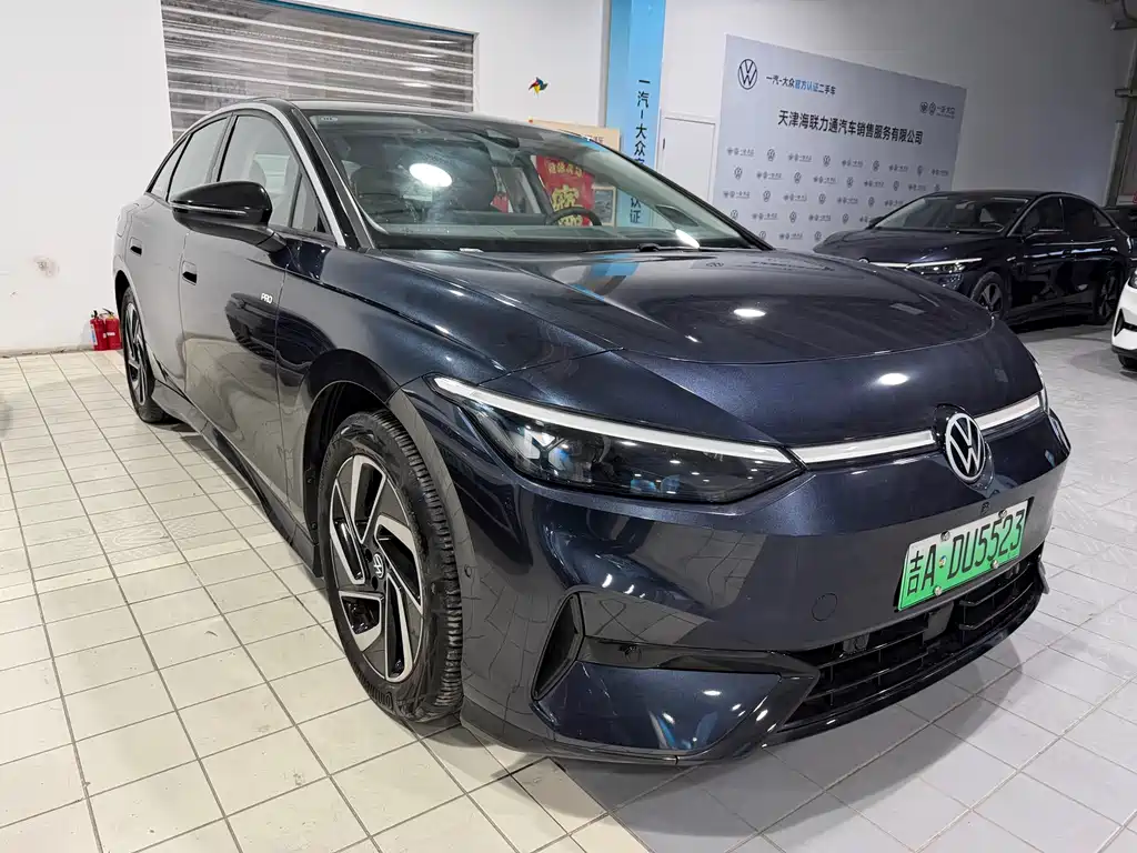 VOLKSWAGEN ID.7 VIZZION