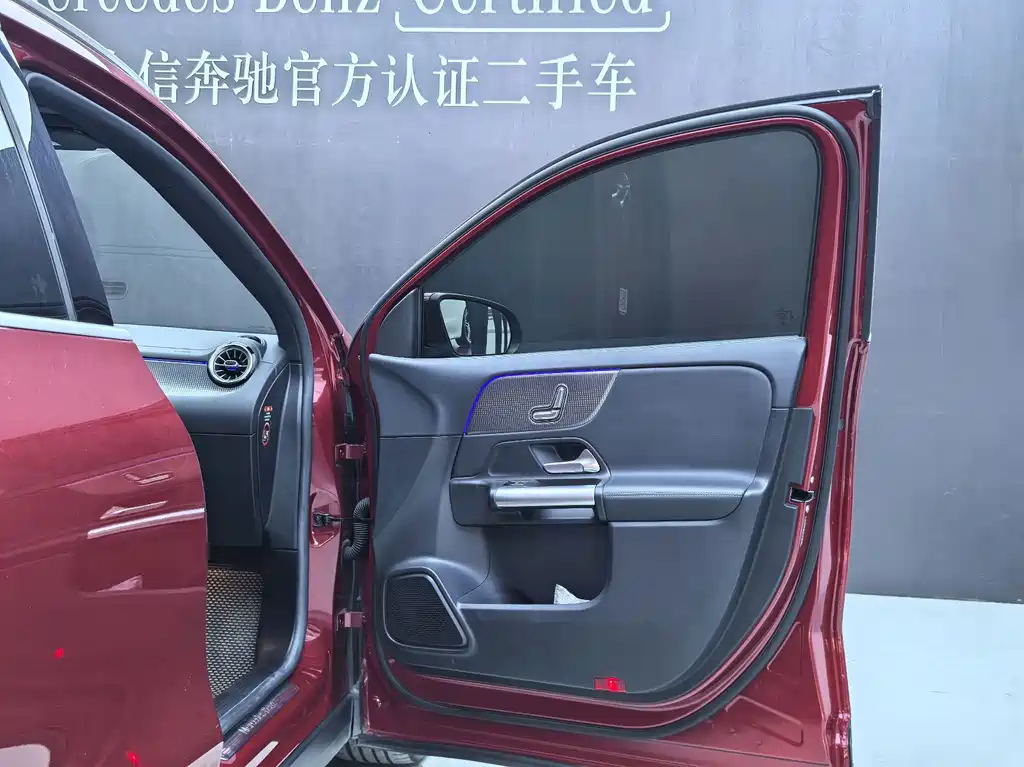 Mercedes-Benz GLA — миниатюра 17