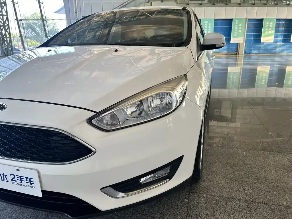 Ford Focus — миниатюра 23