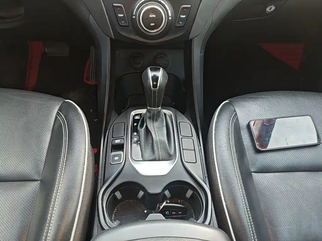 Hyundai Santa Fe — миниатюра 14