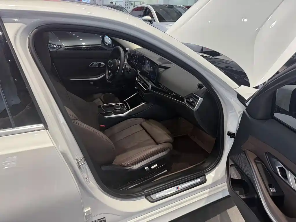 BMW 3 Series — миниатюра 9