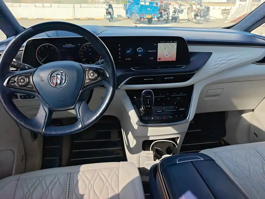 Buick GL8 — миниатюра 12