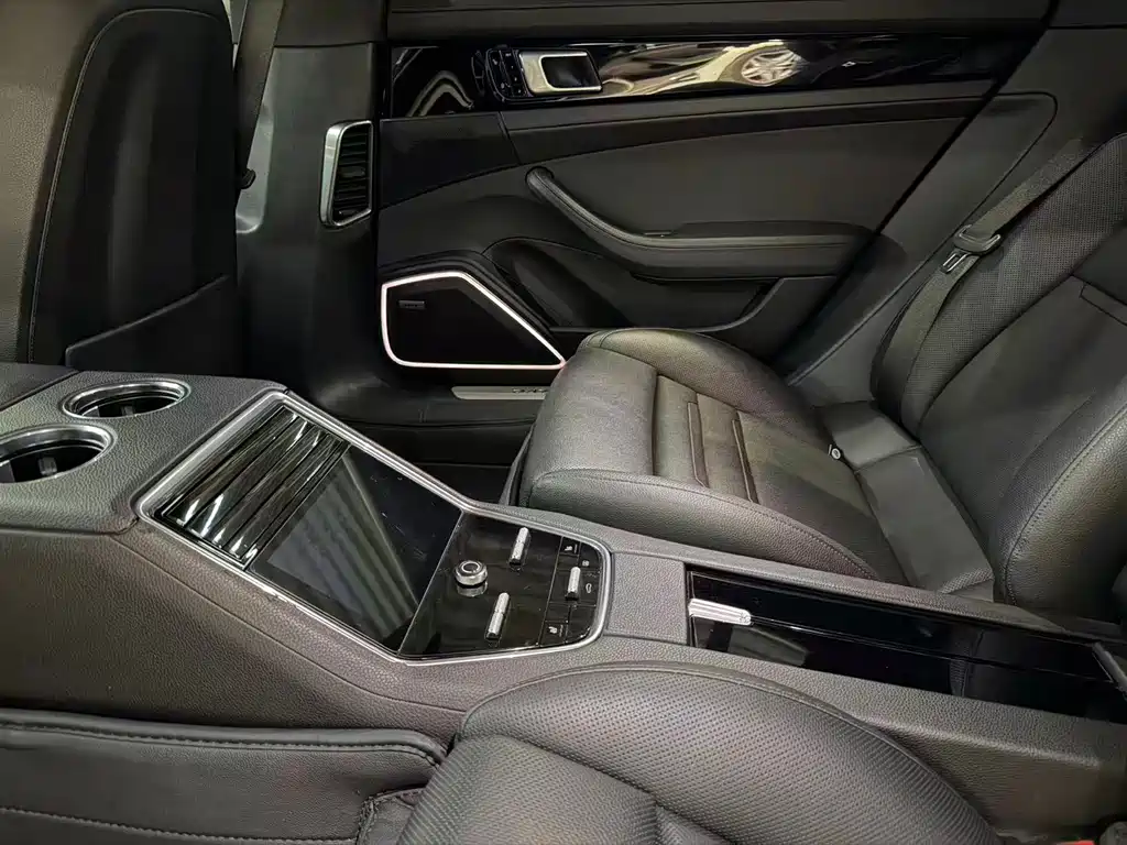 Porsche Panamera — миниатюра 15