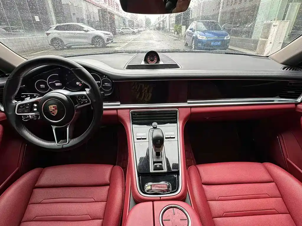 Porsche Panamera — миниатюра 4