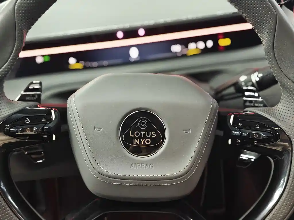 Lotus EMEYA — миниатюра 9