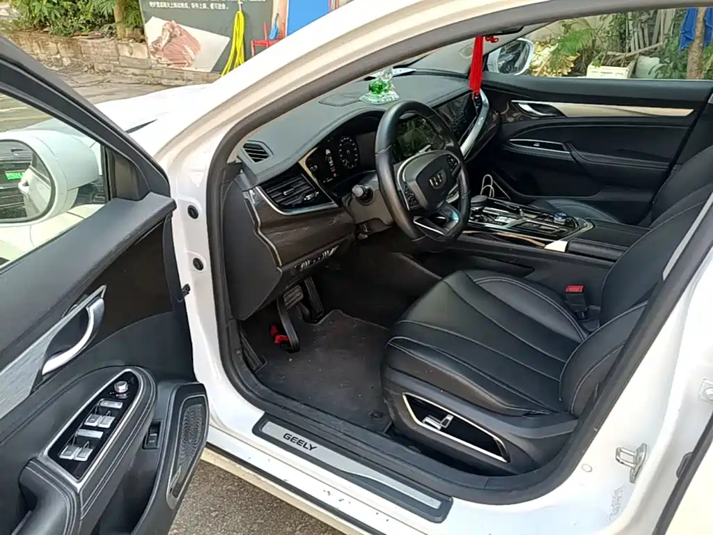 Geely Borui Hybrid — миниатюра 16