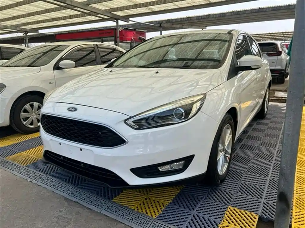 Ford Focus 2018 Hatchback Classic 1.6L Auto Elegant Type Smart Drive Edition