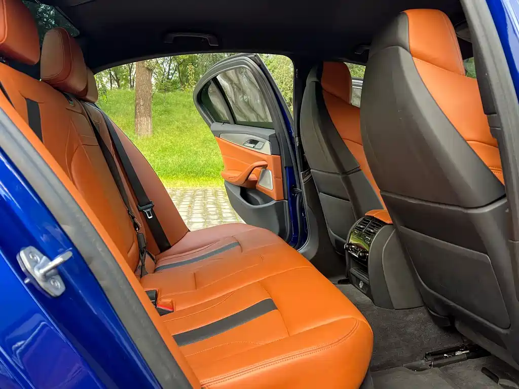 BMW M5 — миниатюра 29