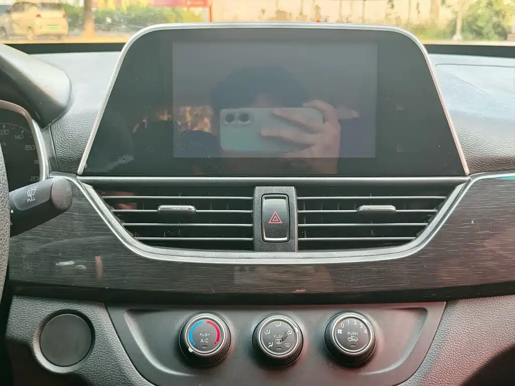Baojun 310 — миниатюра 11