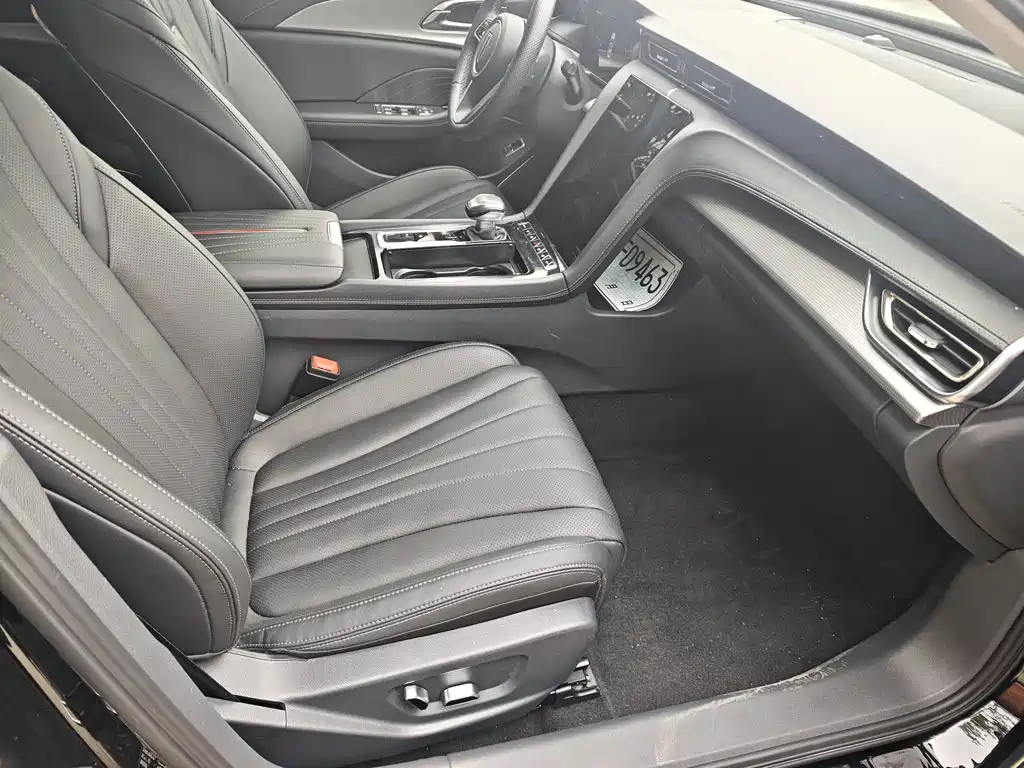 Hongqi Hongqi H5 — миниатюра 13