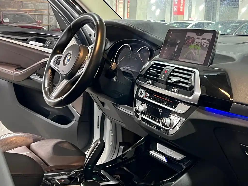 BMW X3 — миниатюра 9