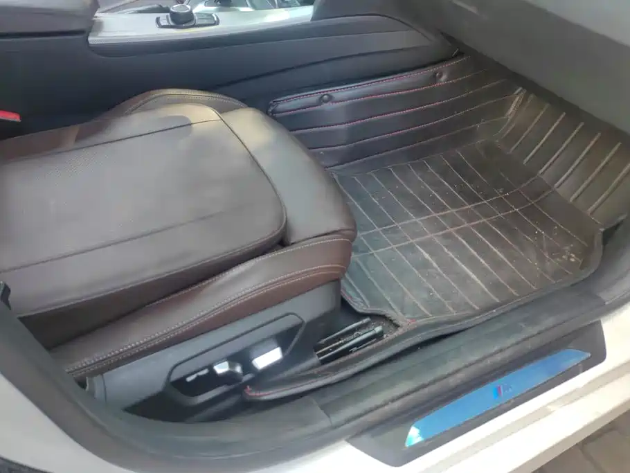 BMW 3 Series — миниатюра 8
