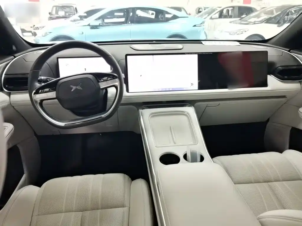 XPeng G9 — миниатюра 10